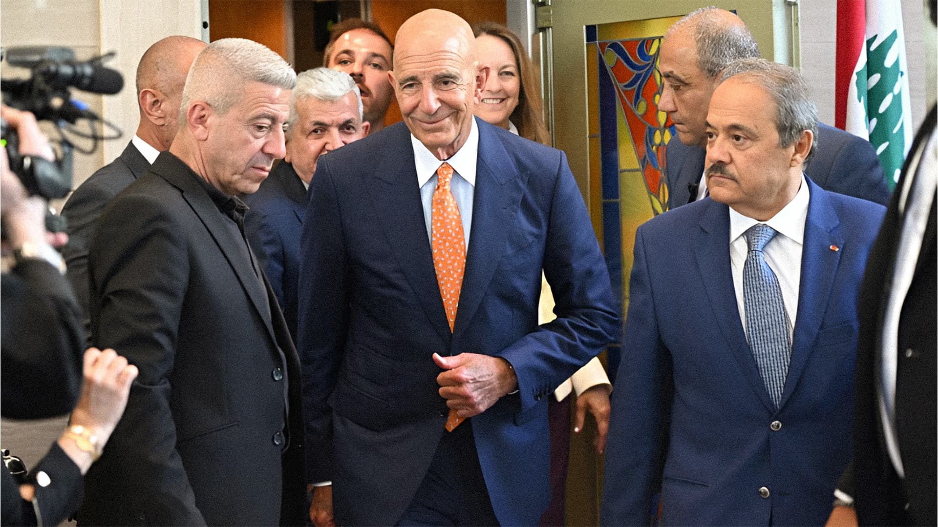 صورة نحو منع التدخل الخارجي باستدعاء تدخلٍ خارجي أقوى